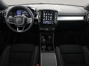 Volvo XC40 2.0 B4 MH Ultra Dark