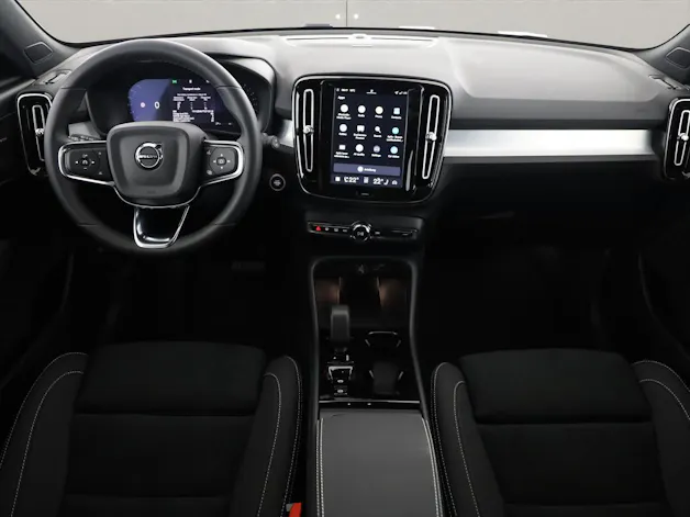 Volvo XC40 2.0 B4 MH Ultra Dark
