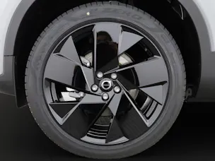 Volvo XC40 2.0 B4 MH Black Edition