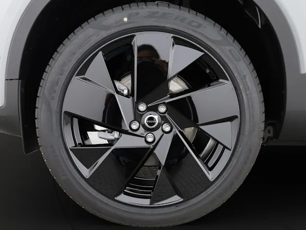 Volvo XC40 2.0 B4 MH Black Edition