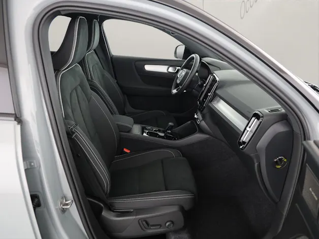 Volvo XC40 2.0 B4 MH Black Edition