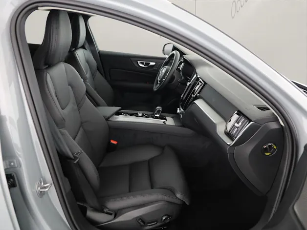 Volvo V60 2.0 B4 Plus Dark
