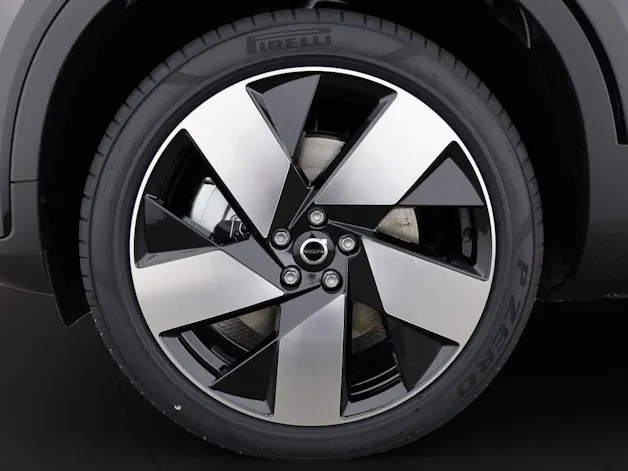 Volvo EX40 Twin Ultra AWD XCENTRIC