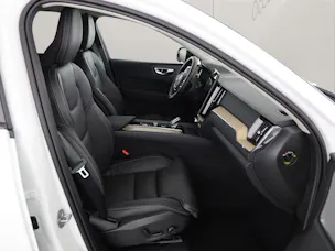 Volvo XC60 2.0 T8 TE Ultra Dark eAWD