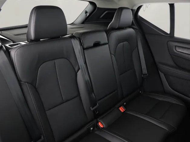 Volvo XC40 2.0 B3 MH Plus Dark