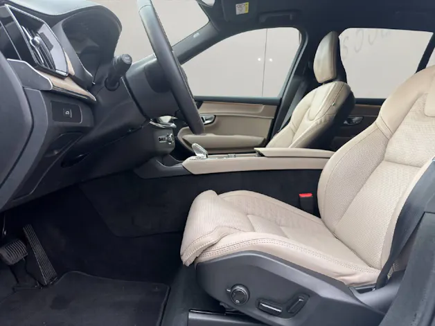 Volvo XC90 2.0 B5 MH Plus Bright AWD .