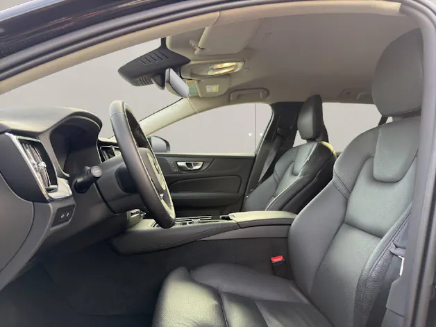Volvo V60 2.0 T6 TE Plus Dark eAWD .