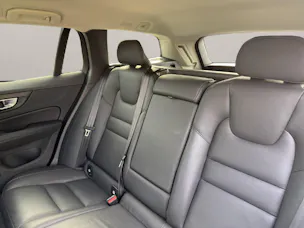 Volvo V60 2.0 T6 TE Plus Dark eAWD .