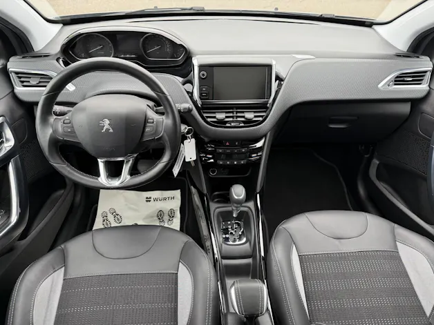 Peugeot 2008 1.2 PureTech 110 Allure S/S