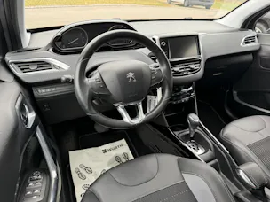 Peugeot 2008 1.2 PureTech 110 Allure S/S