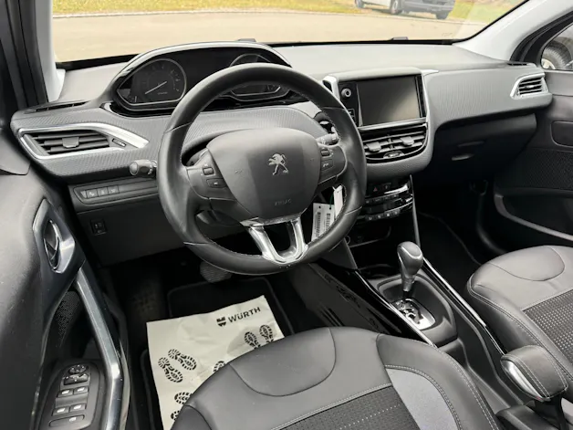 Peugeot 2008 1.2 PureTech 110 Allure S/S