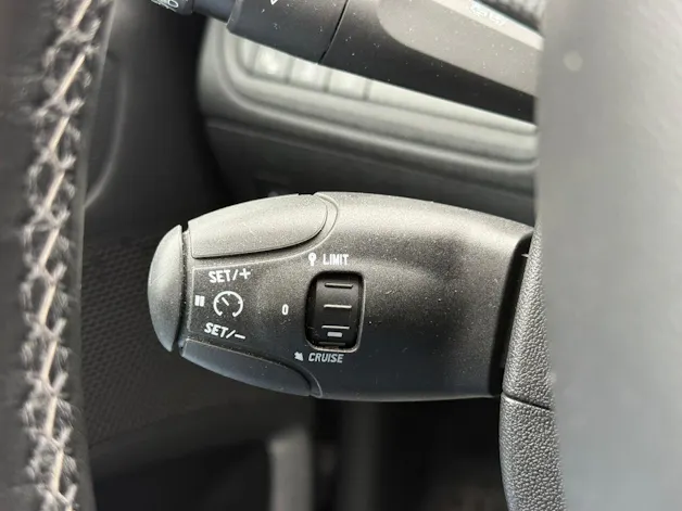 Peugeot 2008 1.2 PureTech 110 Allure S/S