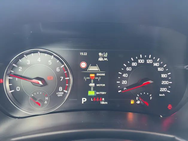 Suzuki Swift 1.2 Sakura Top Hybrid