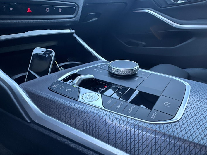 image du véhicule BMW 3 SERIES