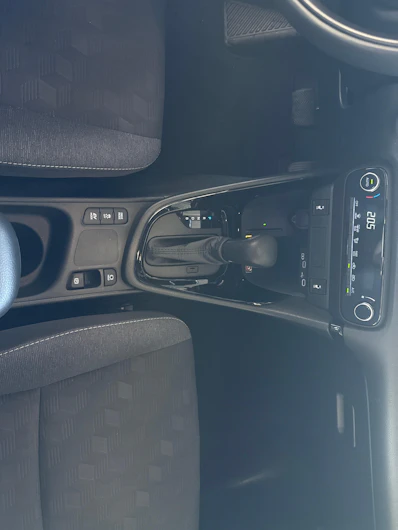 Fahrzeugbild TOYOTA YARIS
