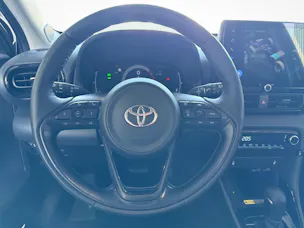 Toyota Yaris 1.5 VVT-i HSD Trend