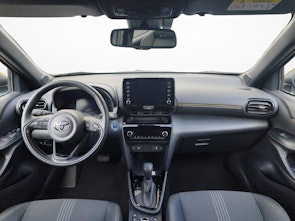 Fahrzeugbild TOYOTA Yaris Cross 1.5 VVT-i HSD Adventure AWD-i - Ruote invernali incluse