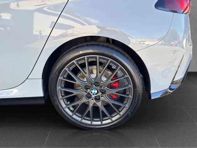 BMW 120i