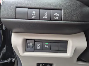 Suzuki Swift 1.2 Sakura Top Hybrid