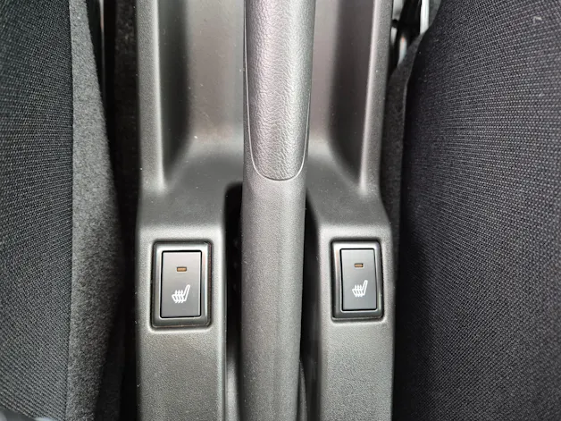 Suzuki Swift 1.2 Sakura Top Hybrid