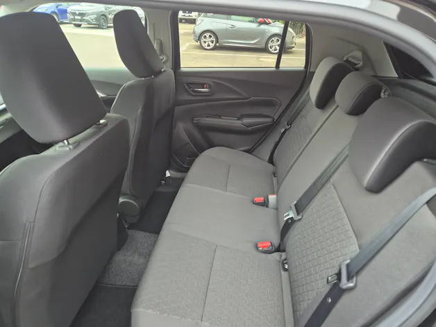 Suzuki Swift 1.2 Sakura Top Hybrid