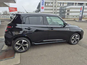Suzuki Swift 1.2 Sakura Top Hybrid