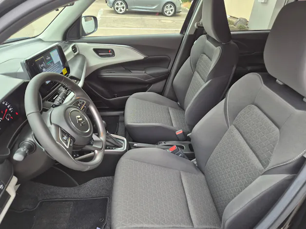 Suzuki Swift 1.2 Sakura Top Hybrid