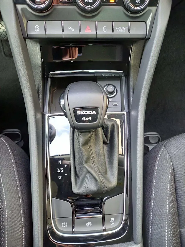 Škoda Karoq 2.0 TDI Ambition 4x4 DSG