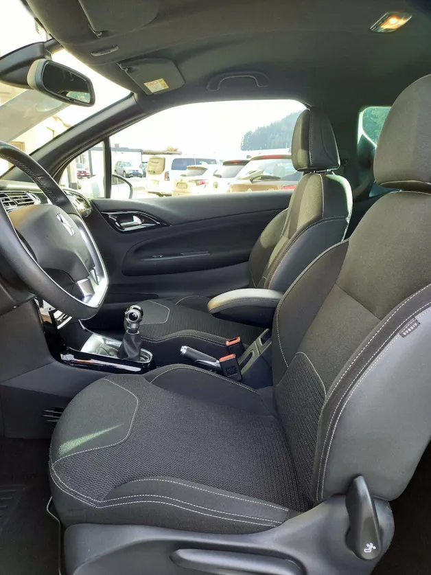 DS Automobiles 3 1.2 PureTech Eye Tech