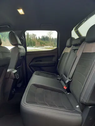 VW Amarok DKab. Pick-up 3.0 TDI 240 Style Winter 2 4m