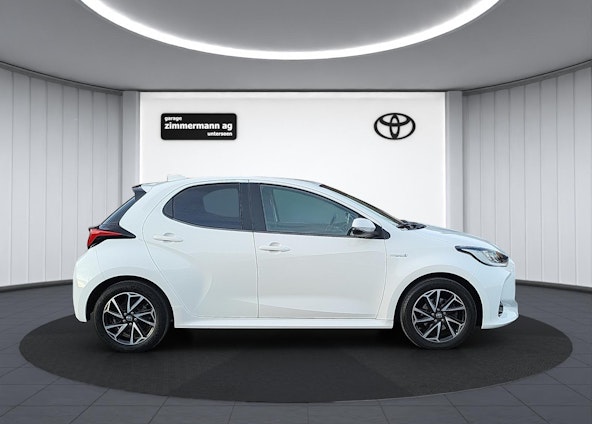 Vehicle image 4 Vehicle image 4