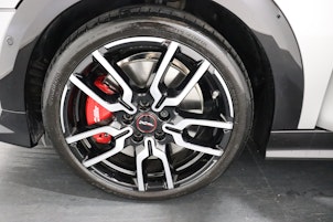 Vehicle image MINI F66 2.0i John Cooper Works