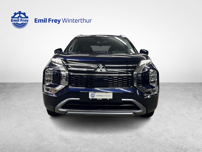 Vehicle image MITSUBISHI OUTLANDER