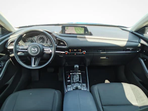 https://vehicle.imgix.net/4178971/def40950-6a75-458c-a550-93487118544b.jpg
