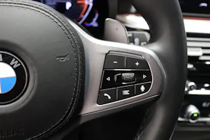 BMW 520d xDrive paddles Touring