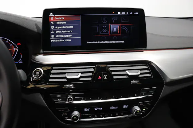 BMW 520d xDrive paddles Touring