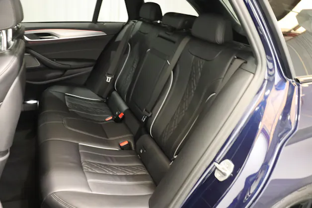 BMW 520d xDrive paddles Touring