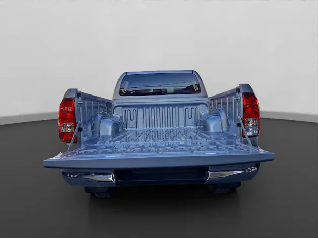 Toyota Hilux Double Cab.-Pick-up 2.8 48038/004