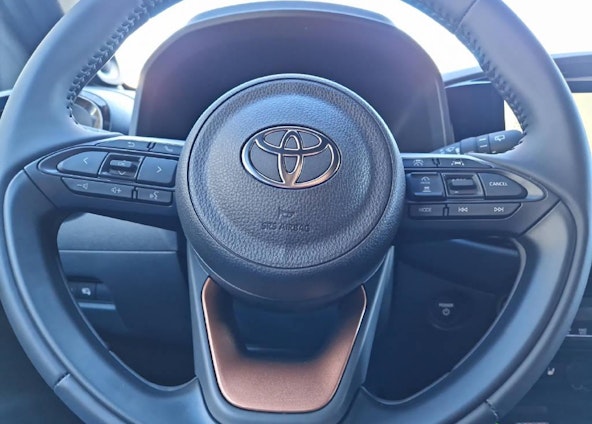 Vehicle image 15 Vehicle image 15