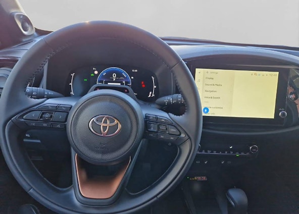 Vehicle image 10 Vehicle image 10