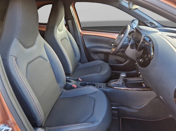 Vehicle image 9 Vehicle image 9