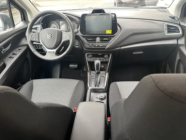 Suzuki S-Cross 1.4 T Sakura Hybrid 4x4