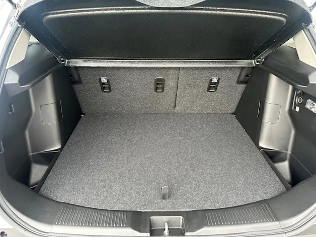 Suzuki S-Cross 1.4 T Sakura Hybrid 4x4