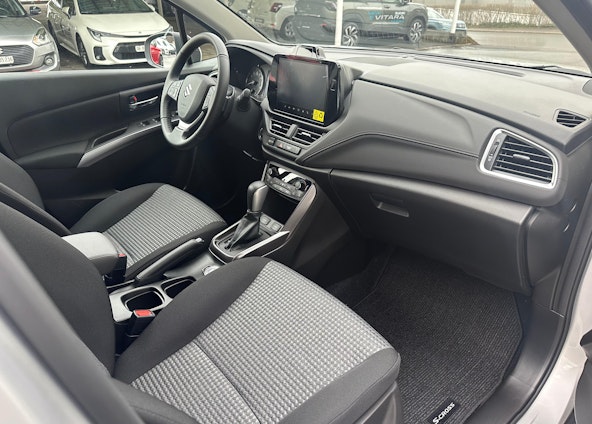 Vehicle image 8 Vehicle image 8