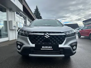 Suzuki S-Cross 1.4 T Sakura Hybrid 4x4