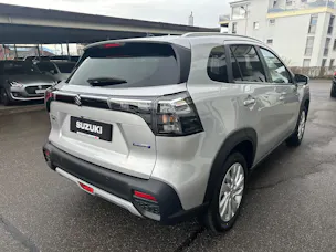 Suzuki S-Cross 1.4 T Sakura Hybrid 4x4