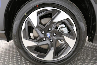 https://vehicle.imgix.net/4179068/fa9389bc-0743-4873-97f7-326f1b16202a.jpg