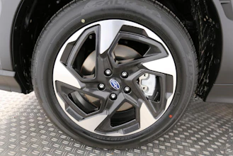 https://vehicle.imgix.net/4179088/60eba200-ba58-40fb-8cc9-eb87fc40a13d.jpg