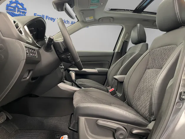 Suzuki Vitara 1.4 T Sakura Top Hybrid 4x4