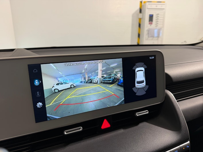 Vehicle image HYUNDAI IONIQ 5